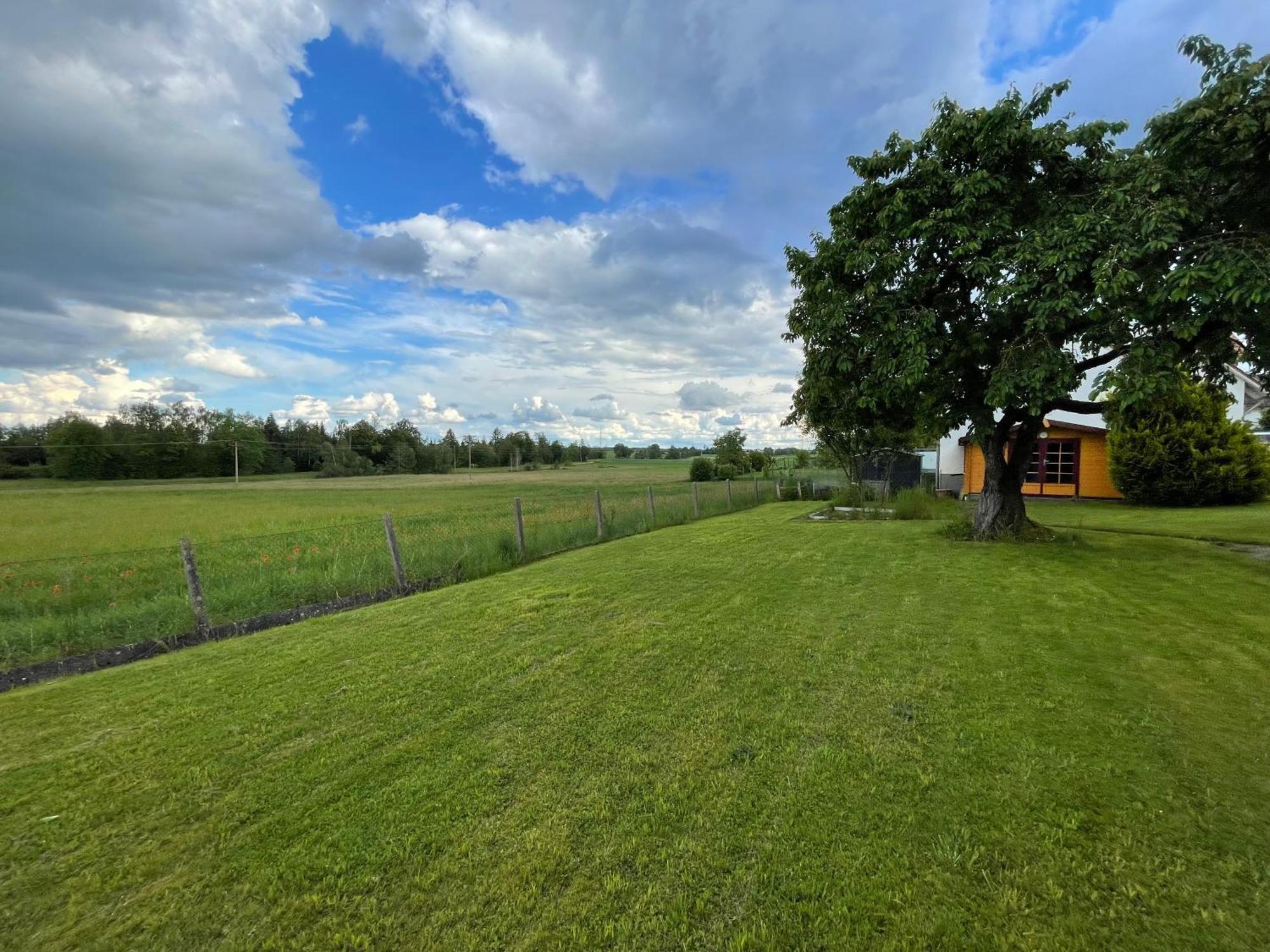 W&P Living Wohnung Mit Ausblick - Parkplatz Biberbach  Exteriér fotografie