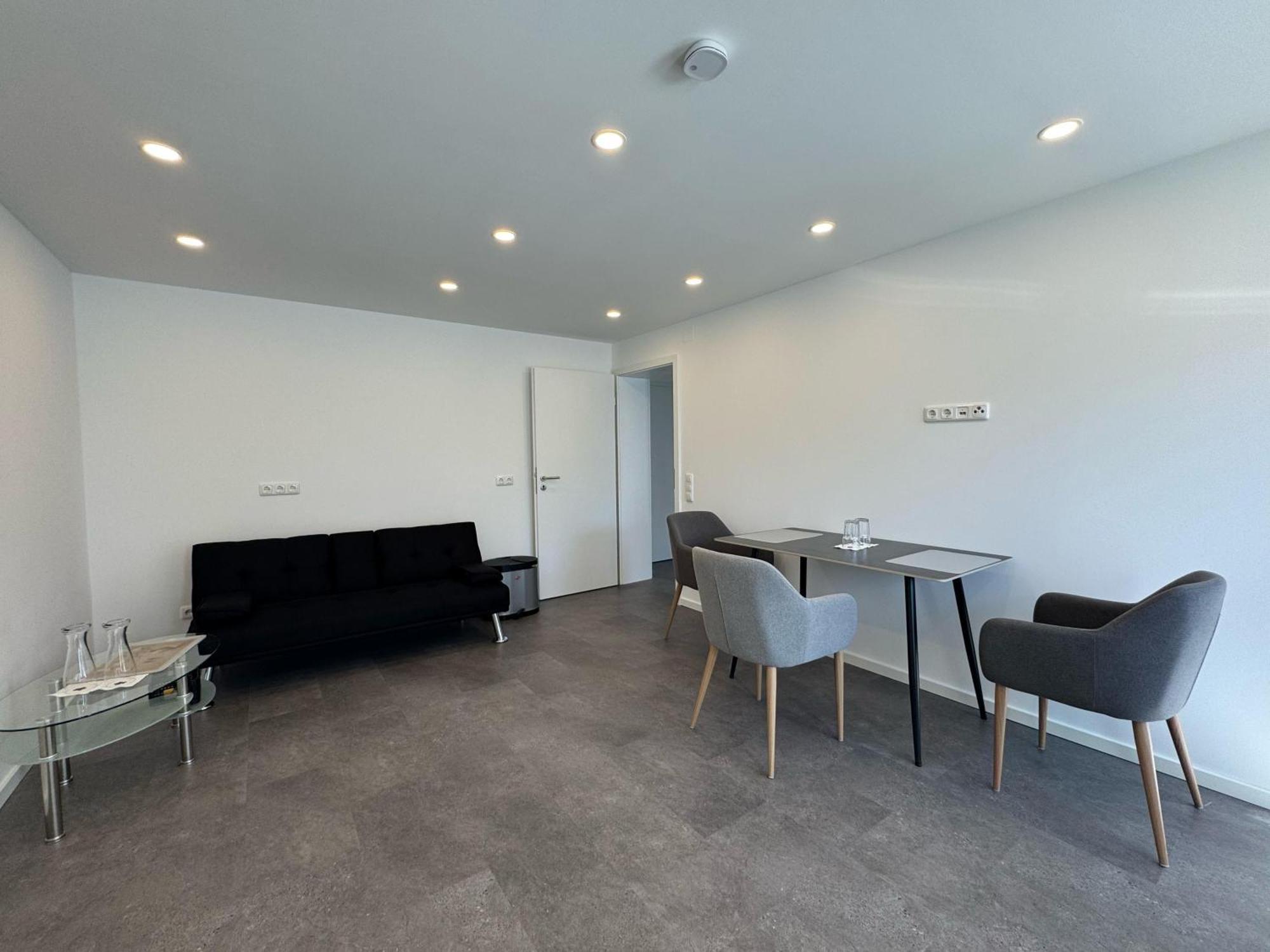 W&P Living Wohnung Mit Ausblick - Parkplatz Biberbach  Exteriér fotografie