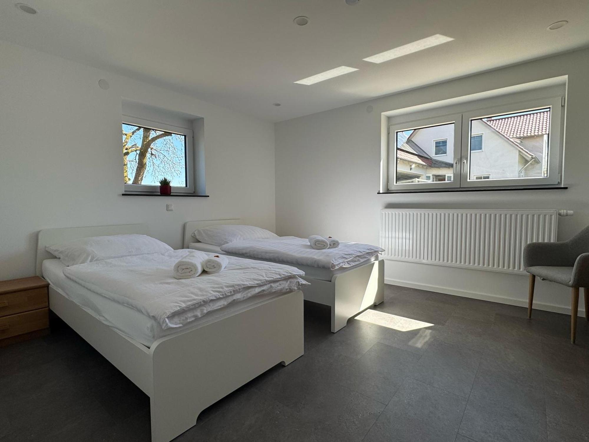 W&P Living Wohnung Mit Ausblick - Parkplatz Biberbach  Exteriér fotografie